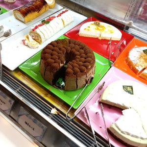 ケーキ食べ放題